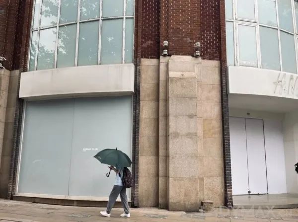 H&M大暴跌！中国第1店倒闭了...