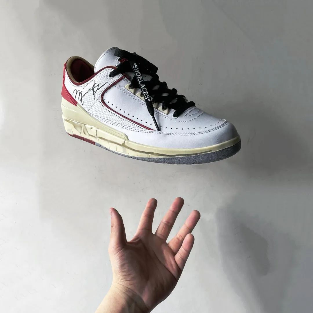 Off-White x AJ2「芝加哥」平替曝光，特殊鞋盒确认发售...