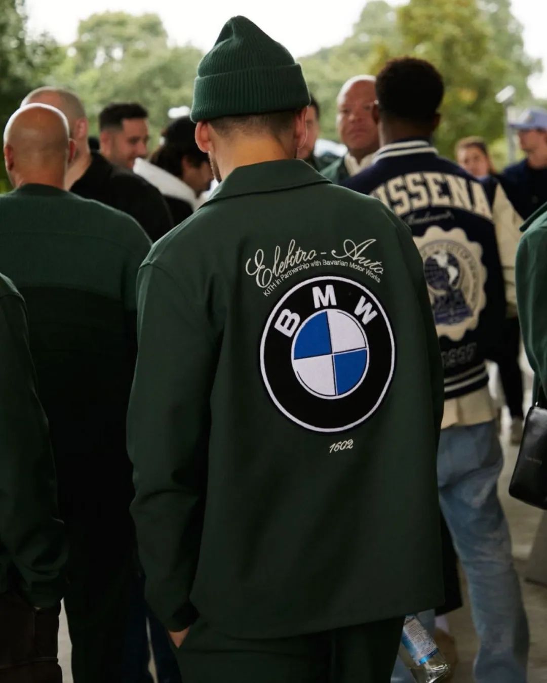 人人有宝马！Kith x BMW新一次联名服饰曝光，即将公开发售
