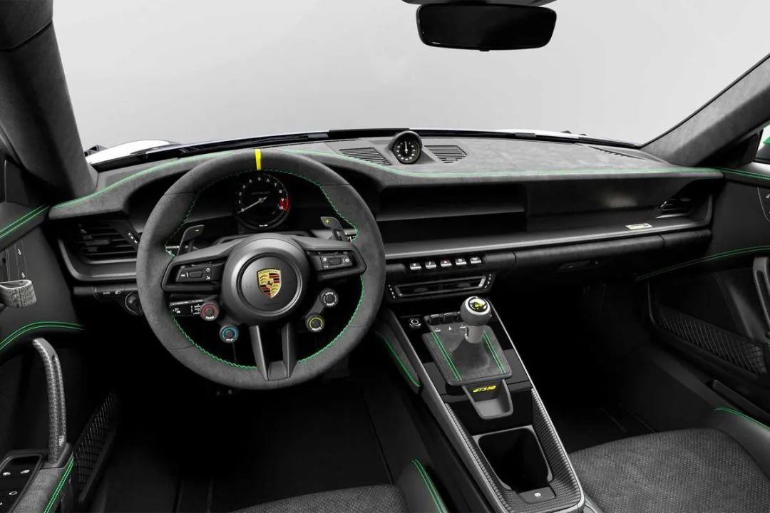 寡妇制造车！保时捷911 GT3 RS新款限定曝光发售，仅售229万！