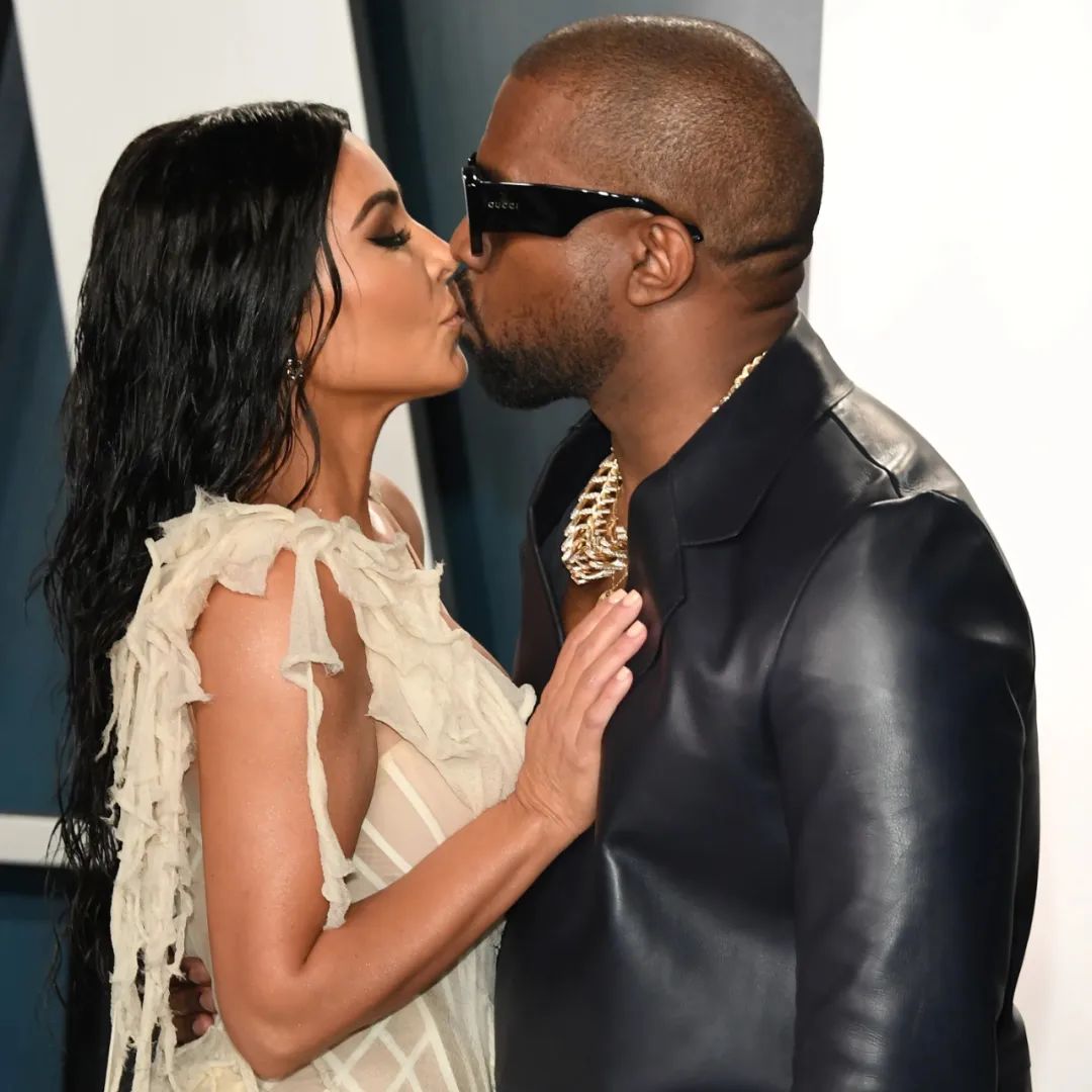 打脸了！Kanye坎爷：Ambush是垃圾，Yoon和Rocky没有睡过..-Supreme情报网