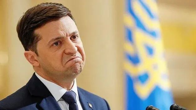 我晕！乌克兰总统穿了一双炒到2000多块的联名鞋，原来是个老潮人？？？
