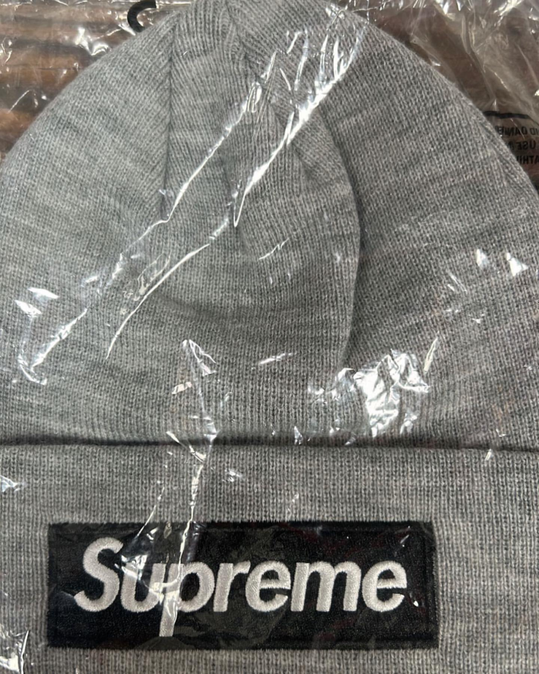 芜湖！Supreme溢价超高的「Box Logo」冷帽，中国也发售了！-Supreme情报网