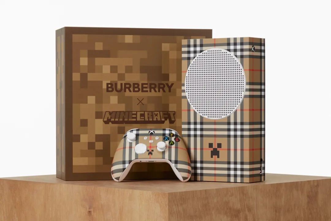 限量50台！Burberry博柏利 x Xbox联名游戏机曝光，仅抽签购买！-Supreme情报网
