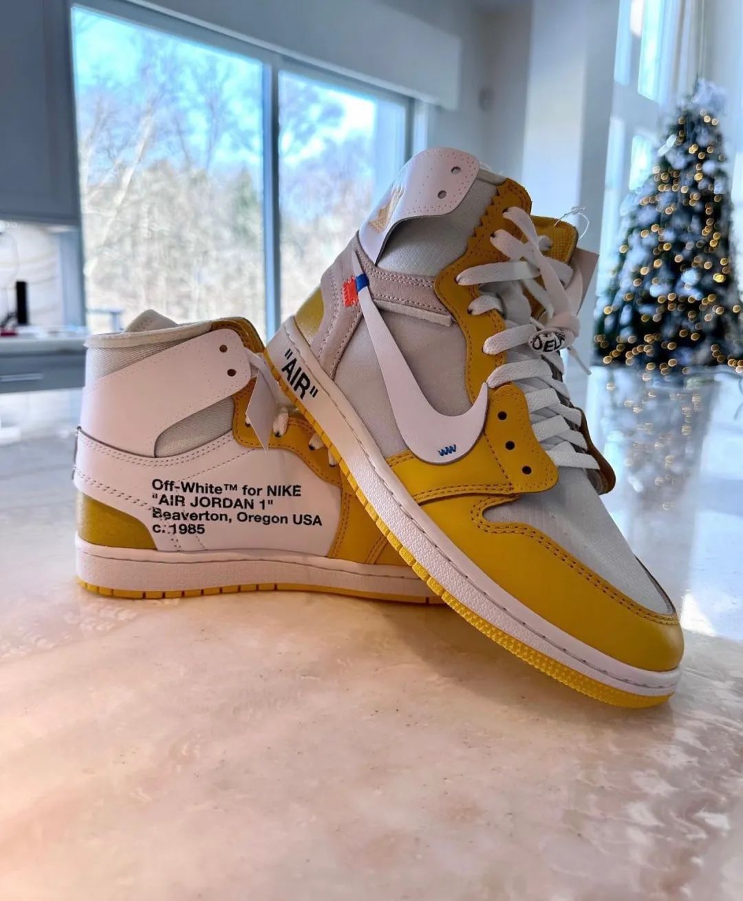 Off-White x AJ1「黄色版」又被晒出来了，还会发售吗？