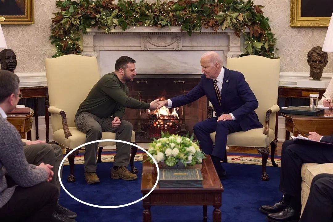 我晕！「乌克兰总统」又穿狠鞋了，同款被抢断货！他是真的潮啊....-Supreme情报网