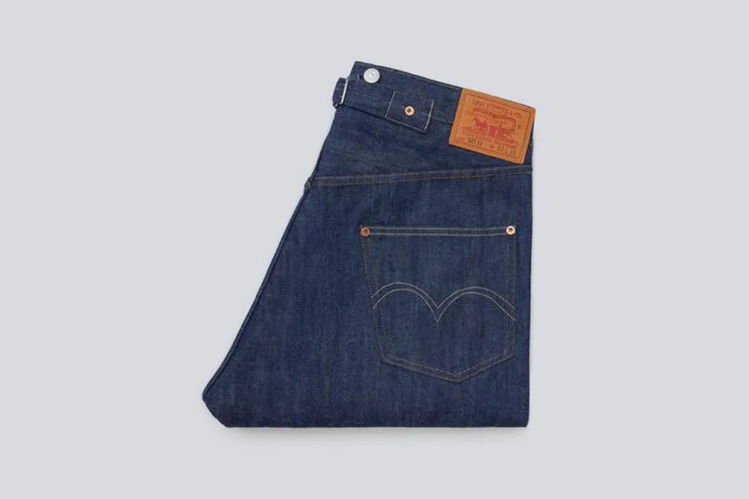 143岁的牛仔裤，被卖了54w元，李维斯「501」150周年款发售~ - Supreme 