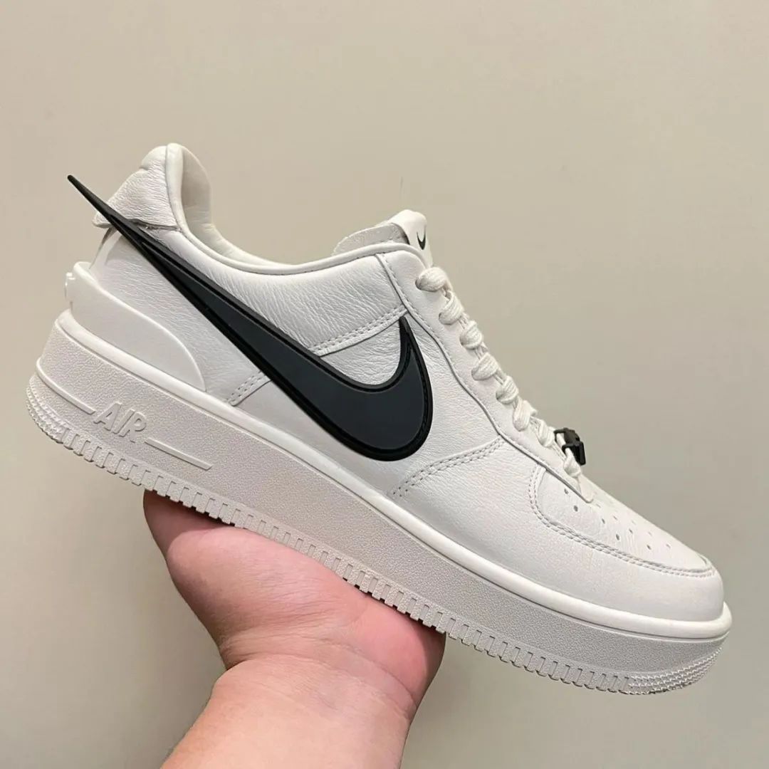 Yoon阿姨开晒!AMBUSH x 耐克AF1「黑白」终于要发售了! Yoon阿姨开晒!AMBUSH x 耐克AF1「黑白」终于要发售了!-Supreme情报网