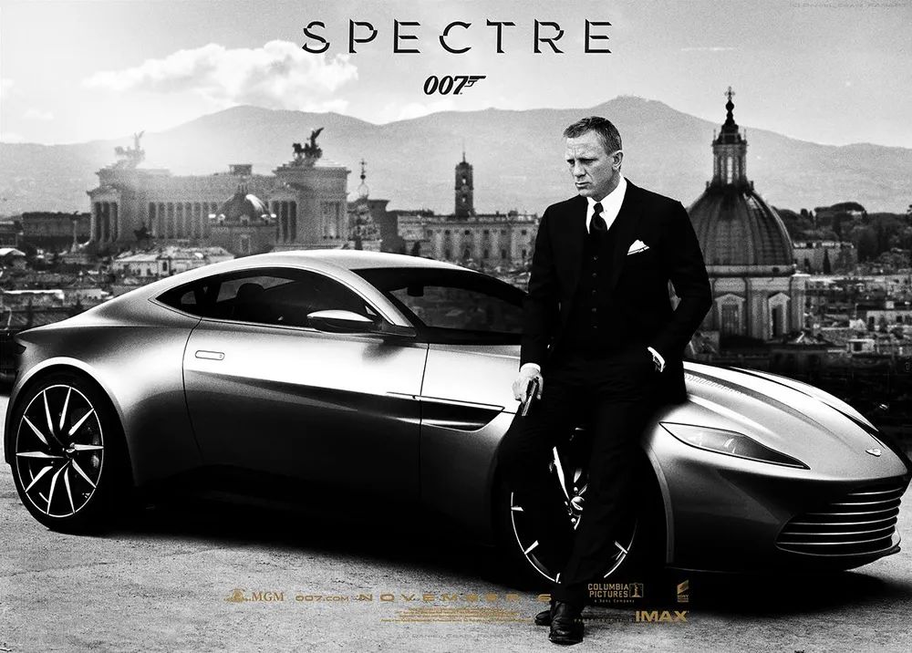 007专属！阿斯顿·马丁「DB12」新款跑车曝光，确认发售！
