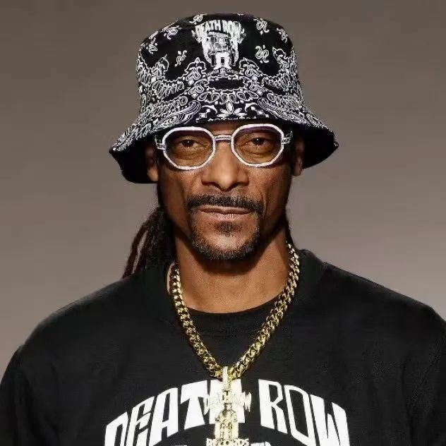 晕！狗爷Snoop Dogg自曝养了一只「蟑螂」已经长到15厘米…