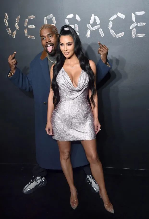 当Kanye坎爷的老婆，就能「穿衣自由」！