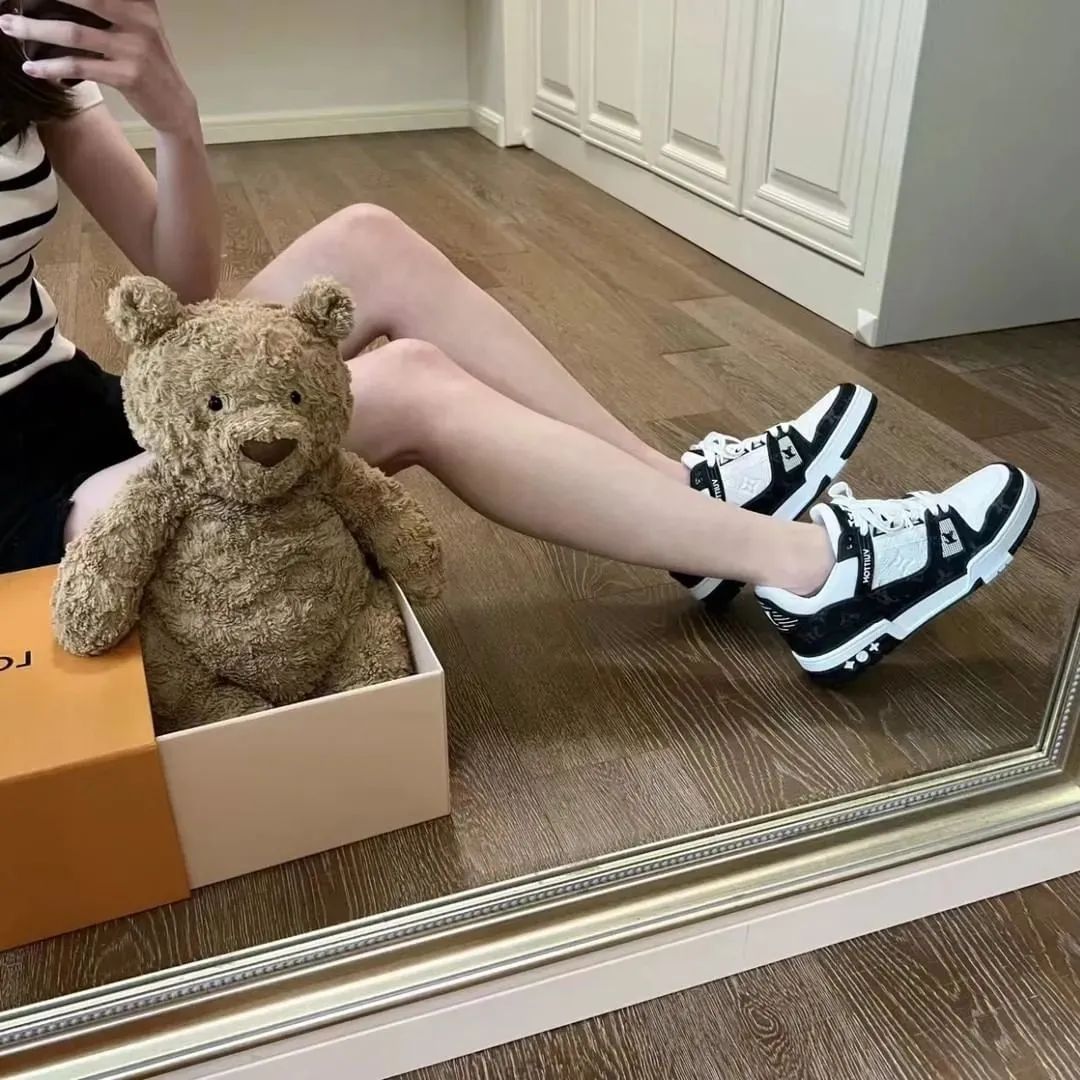 LV Trainer「牛仔老花」3款新配色曝光，定档发售！