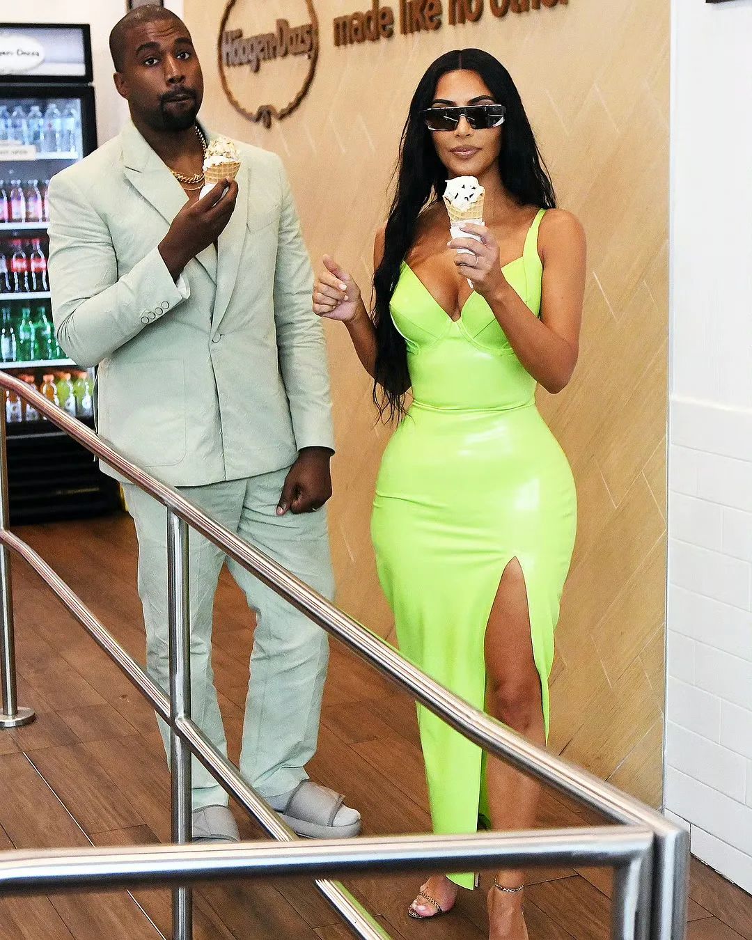 当Kanye坎爷的老婆，就能「穿衣自由」！