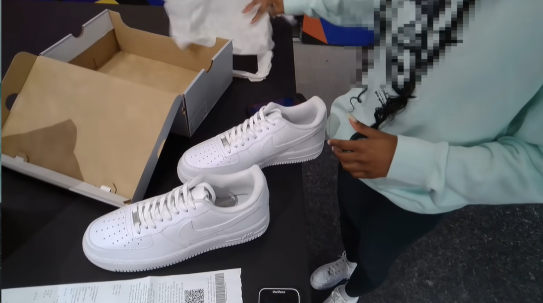 假鞋换真鞋，这个网红把Nike骗郁闷了...