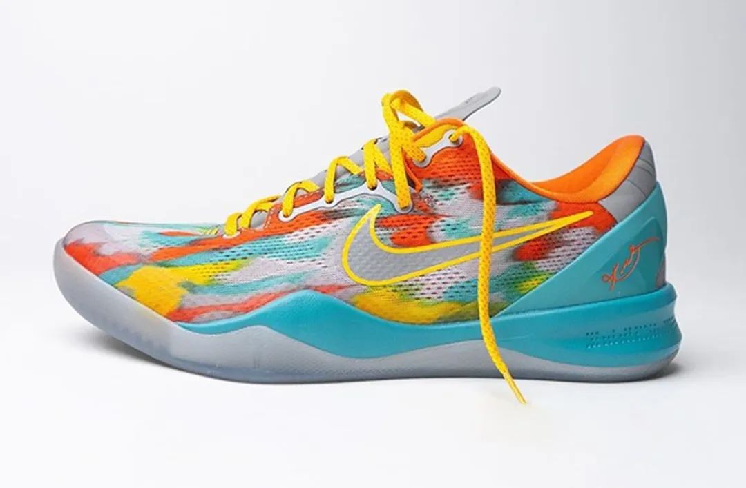 老款溢价过万！科比Kobe 8「威尼斯海滩」确认复刻，高清无码曝光！