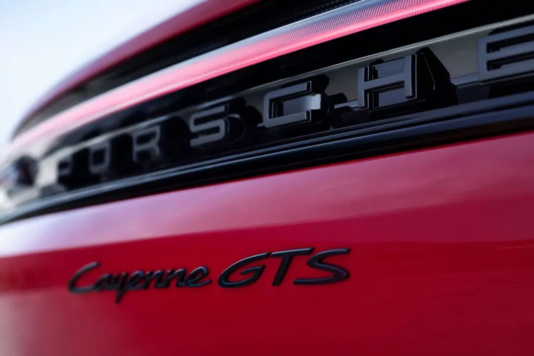 V8！「保时捷卡宴」2024款GTS改款大曝光，正式发售了！