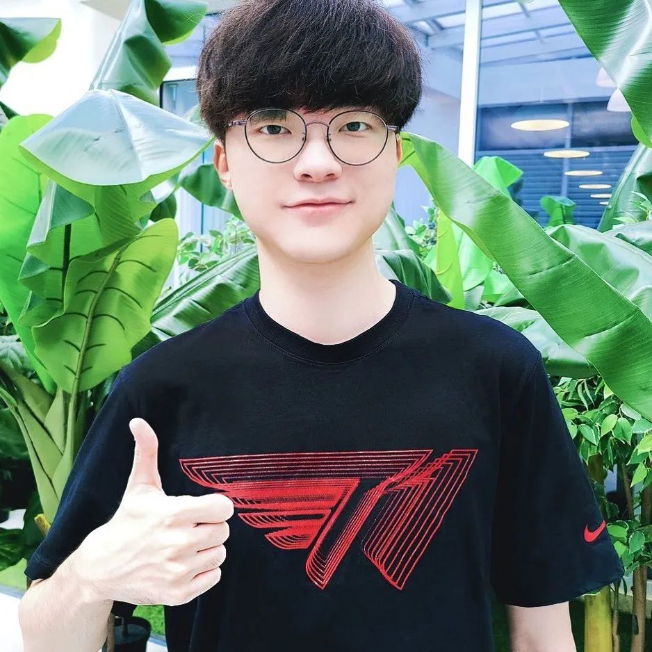 英雄联盟第一人「Faker」要开抖音，直播带货了？？