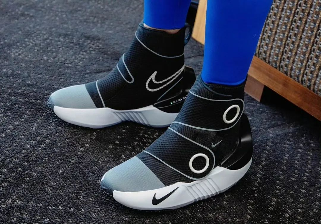 Nike「足疗鞋」？带电动按摩功能？