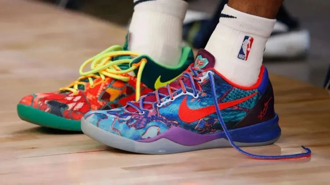 王炸！溢价过万「科比Kobe 8」What The重新复刻，发售日确认！