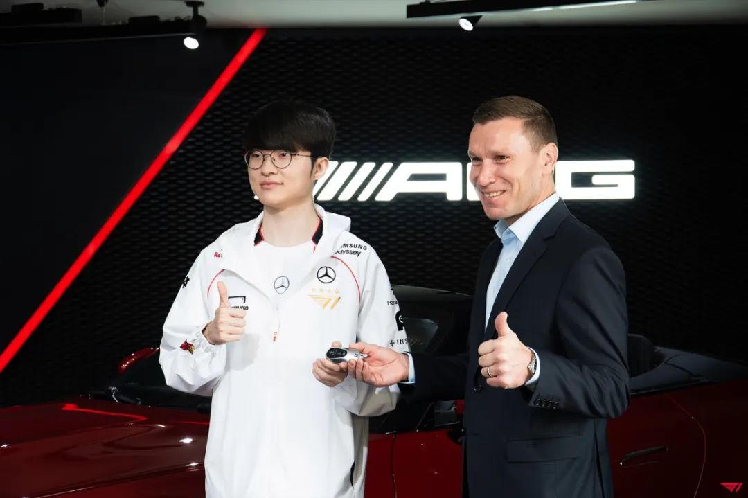 全球仅1台！LOL第一人「Faker」喜提专属定制款奔驰AMG..