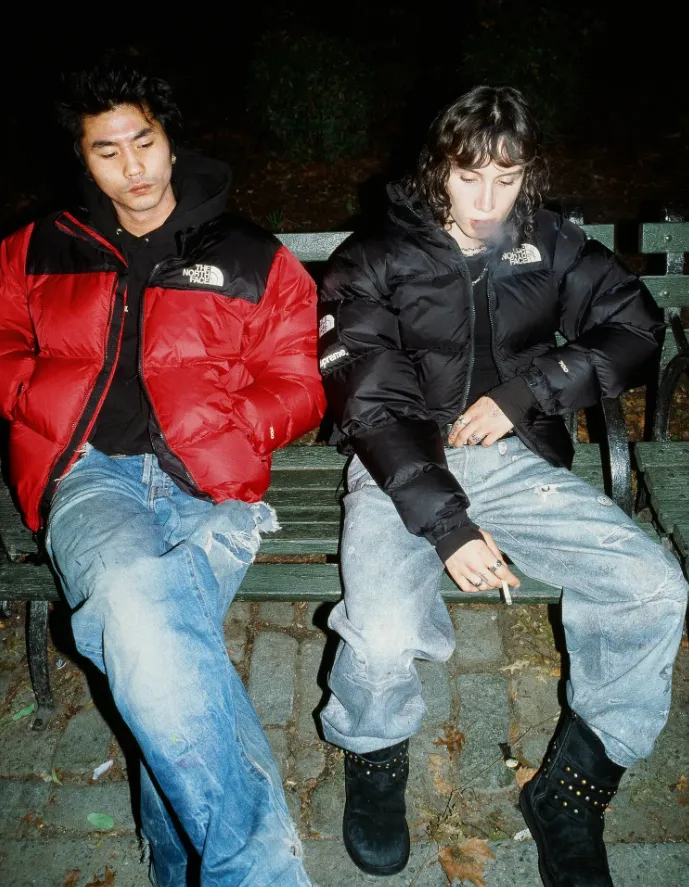 滞销了...「Supreme × 北面TNF」三方联名美国官网都摆卖了...