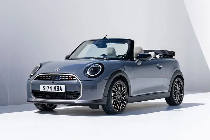 斩女神车！敞篷版「MINI Cooper」2025款曝光，29w起了...