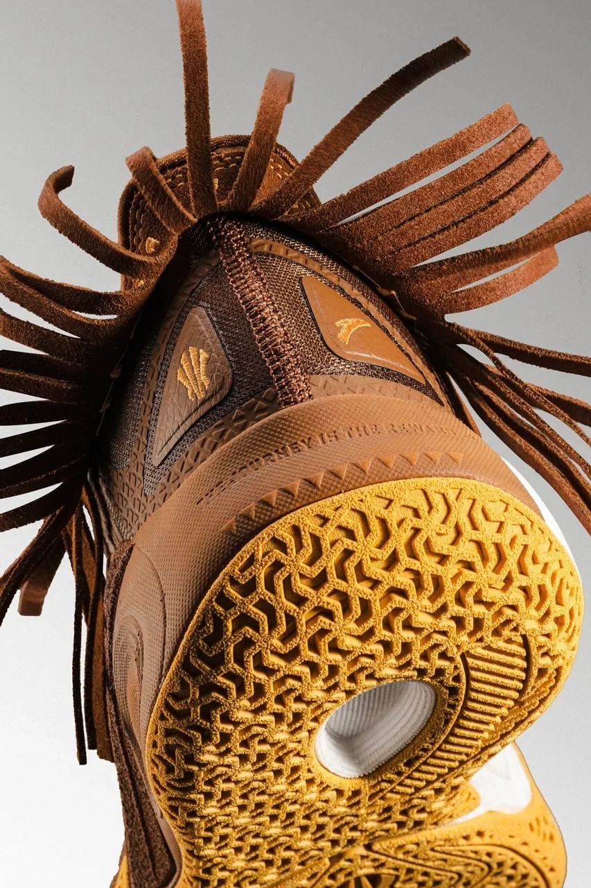 国产Visvim？欧文「安踏KAI 1」流苏款曝光，确认发售！-Supreme情报网