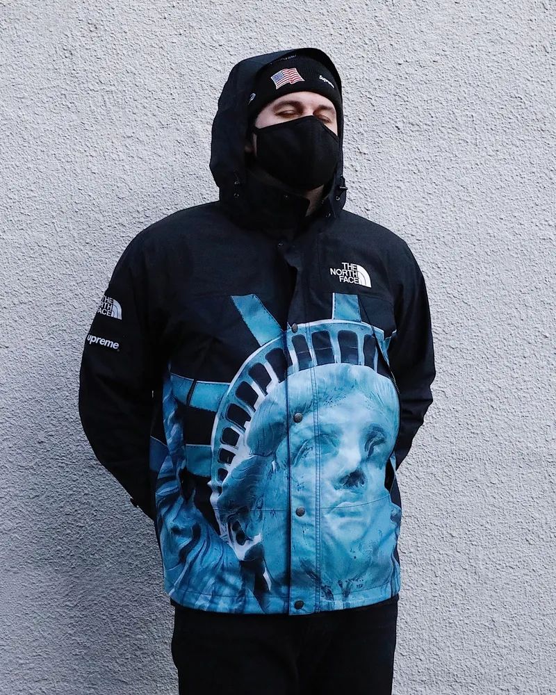 ‼️重磅：溢价之王「北面TNF x Supreme」联名，还会继续发售？？史上最全盘点...