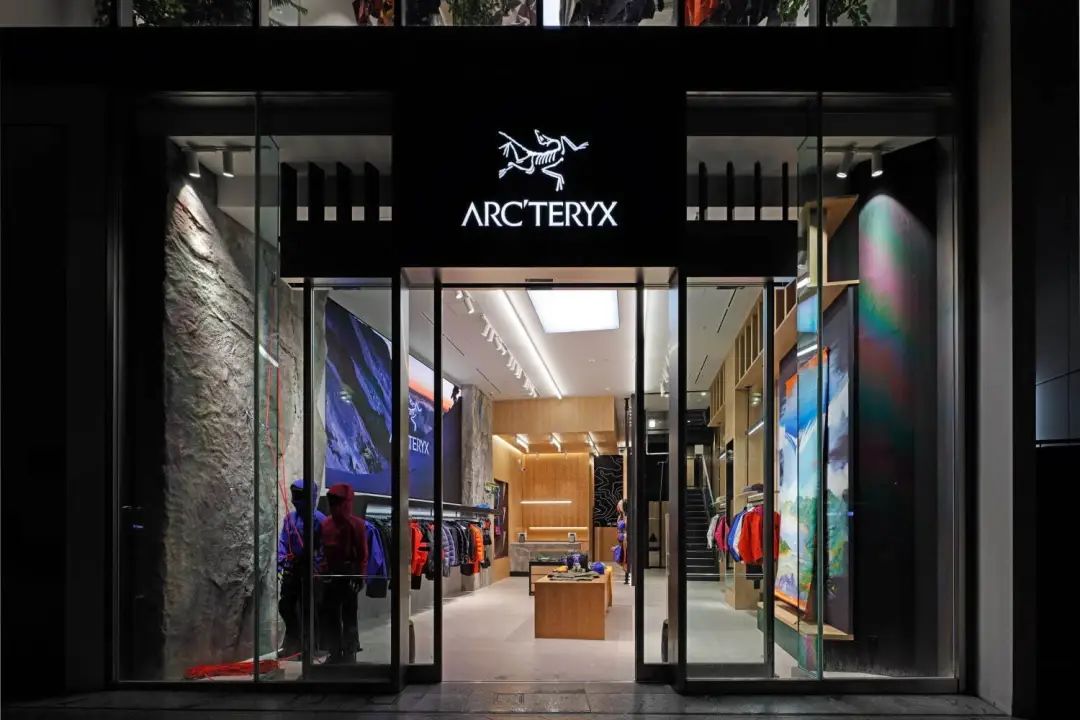 「始祖鸟Arc'teryx」日本最大直营店，开了！