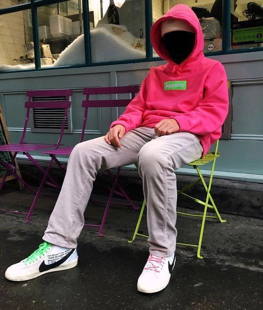 1500人排队！Supreme的「Box Logo」卫衣发售现场，还是这么风骚啊...