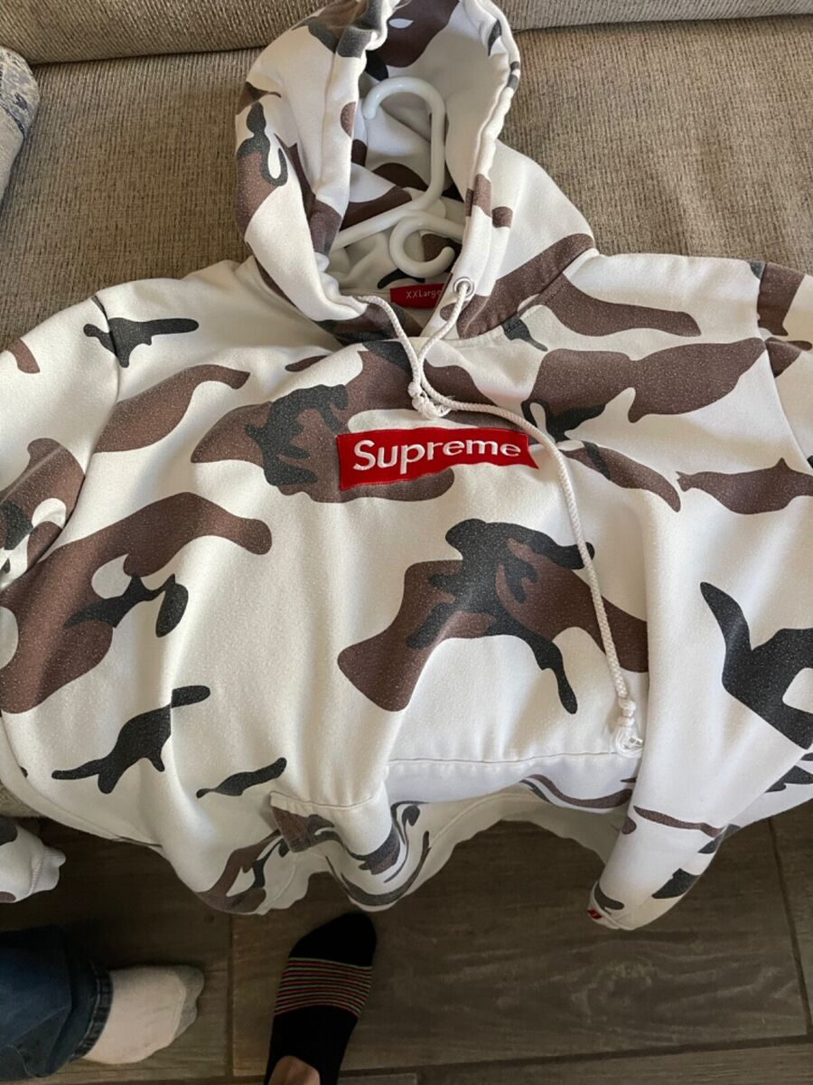 1500人排队！Supreme的「Box Logo」卫衣发售现场，还是这么风骚啊...