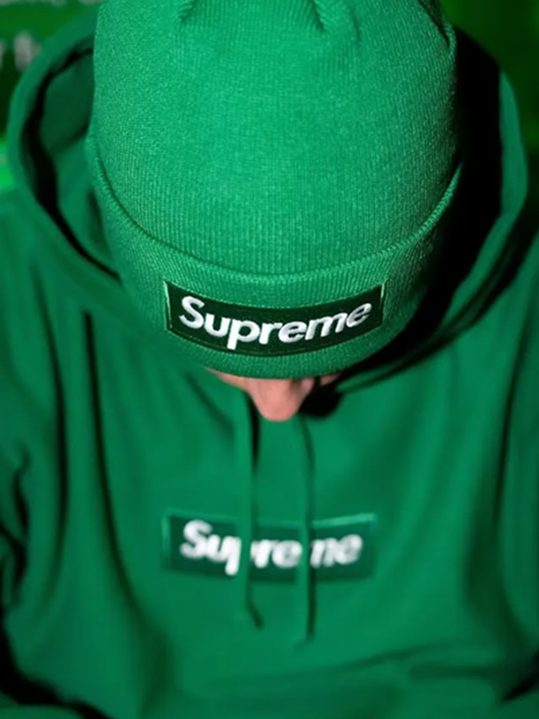 1500人排队！Supreme的「Box Logo」卫衣发售现场，还是这么风骚啊...