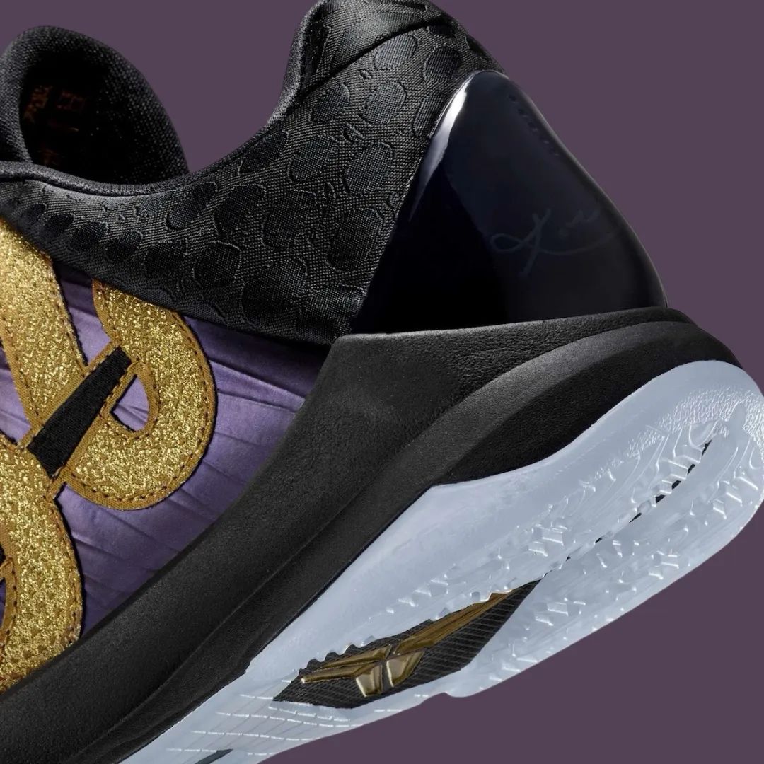 中国Snkrs上架！蛇年「Kobe 5」曼巴限定要发售了，水晶大底！