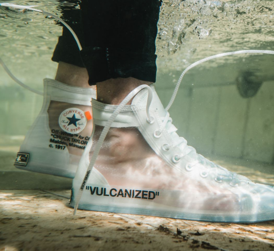 暴跌！奥特莱斯「匡威Converse」联名集体贱卖，帆布鞋过时了吗...