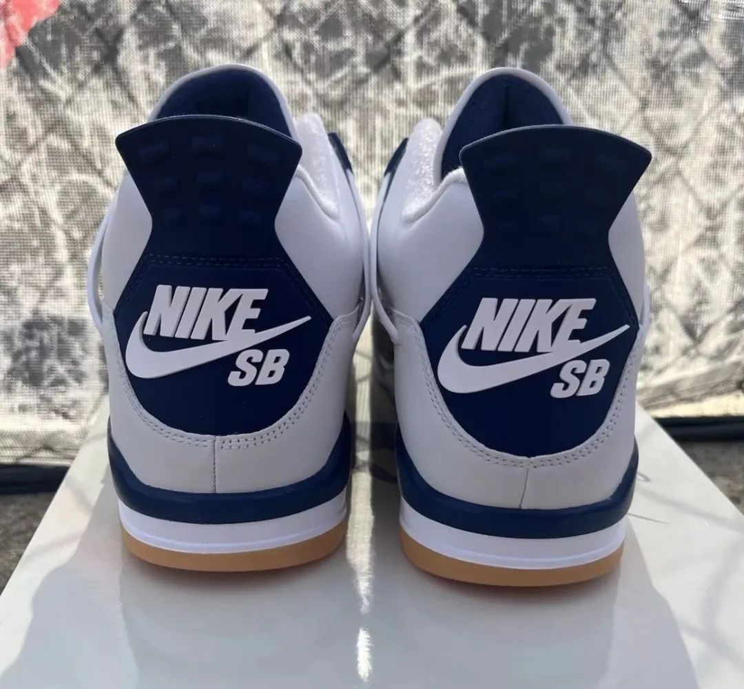 上百人排队！近亲结婚「耐克SB x AJ4」联名2.0提前发售了？？
