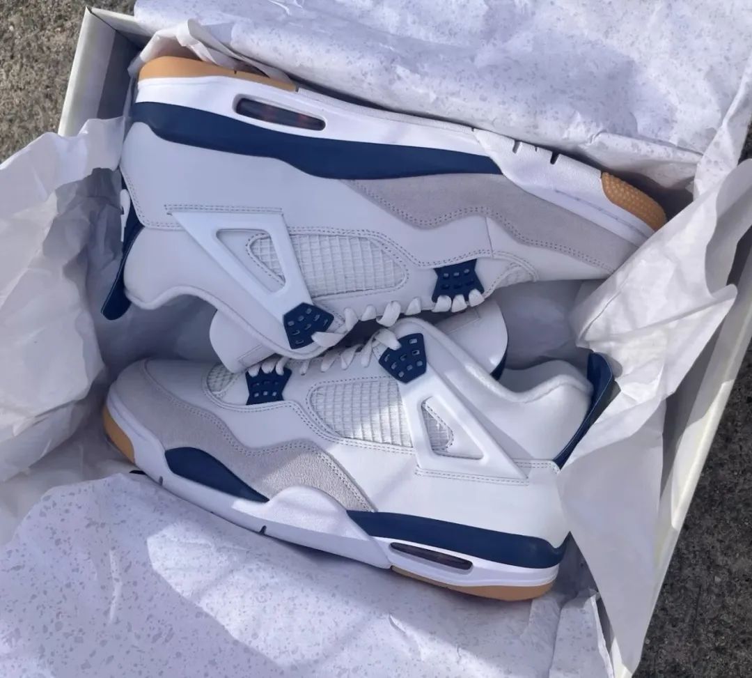 上百人排队！近亲结婚「耐克SB x AJ4」联名2.0提前发售了？？