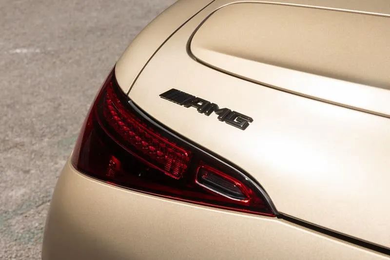 限量100台！仅售200w！「奔驰AMG」SL63定制车型曝光发售..