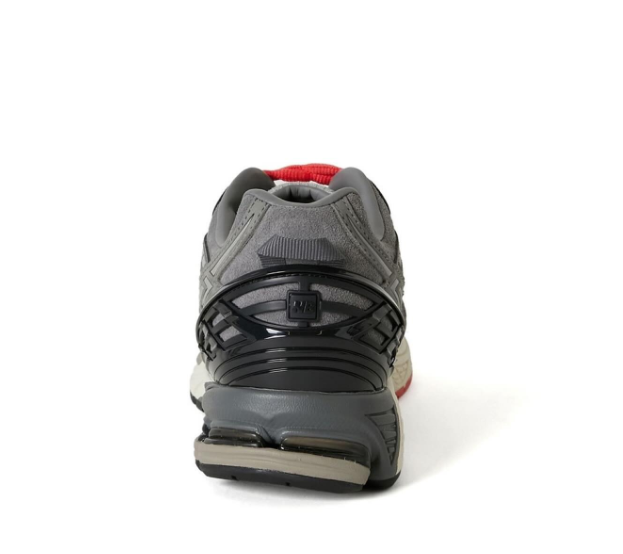有溢价！「New Balance x INVINCIBLE」三方联名1906U确认发售！