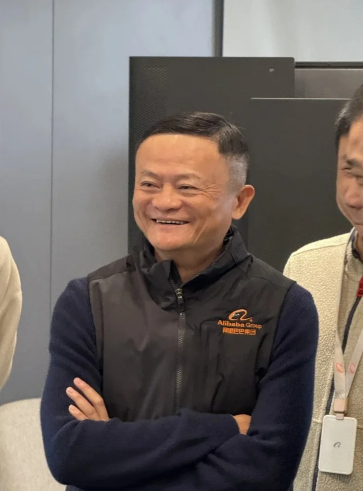 🤫「马云」也开始穿Loro Piana了，100%纯老钱风...-Supreme情报网