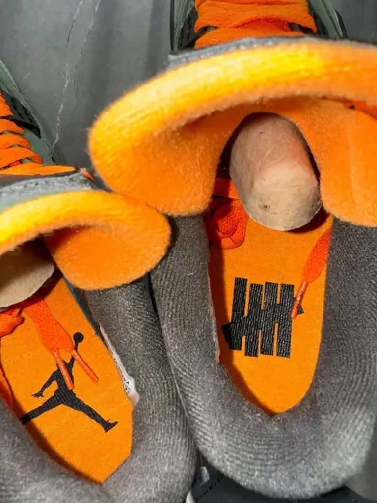 陈冠希必入？「UNDEFEATED x AJ4」天价联名2025版，实物泄露！