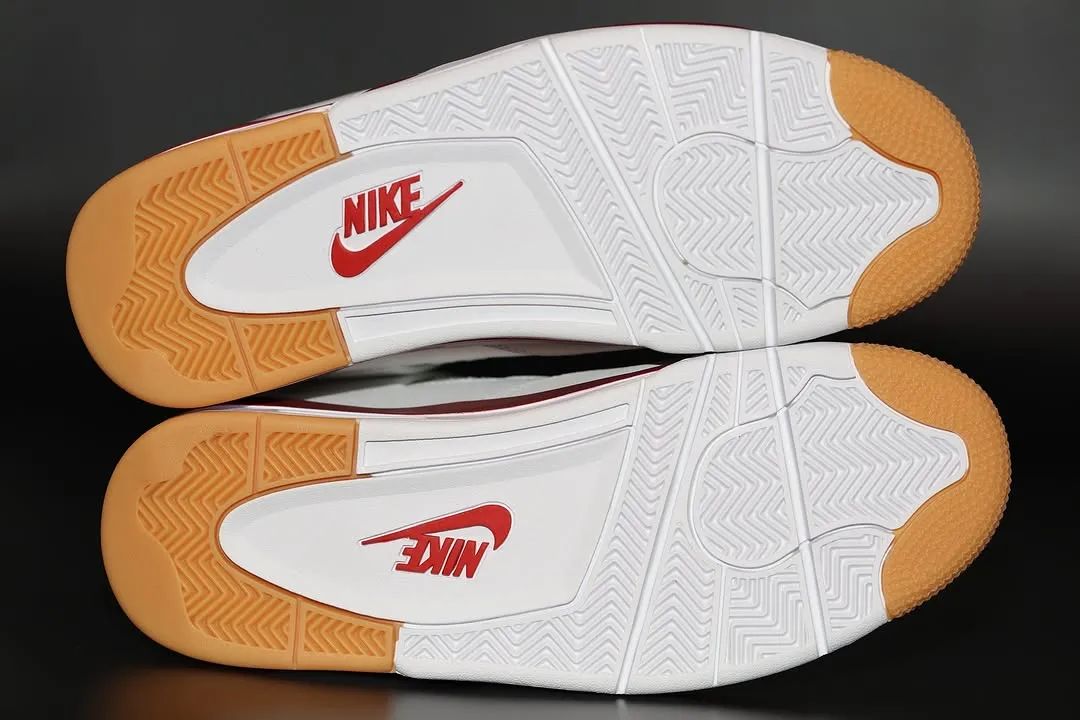 有人开价8w想买一双？「耐克SB x AJ4」白红配色，不市售了..-Supreme情报网