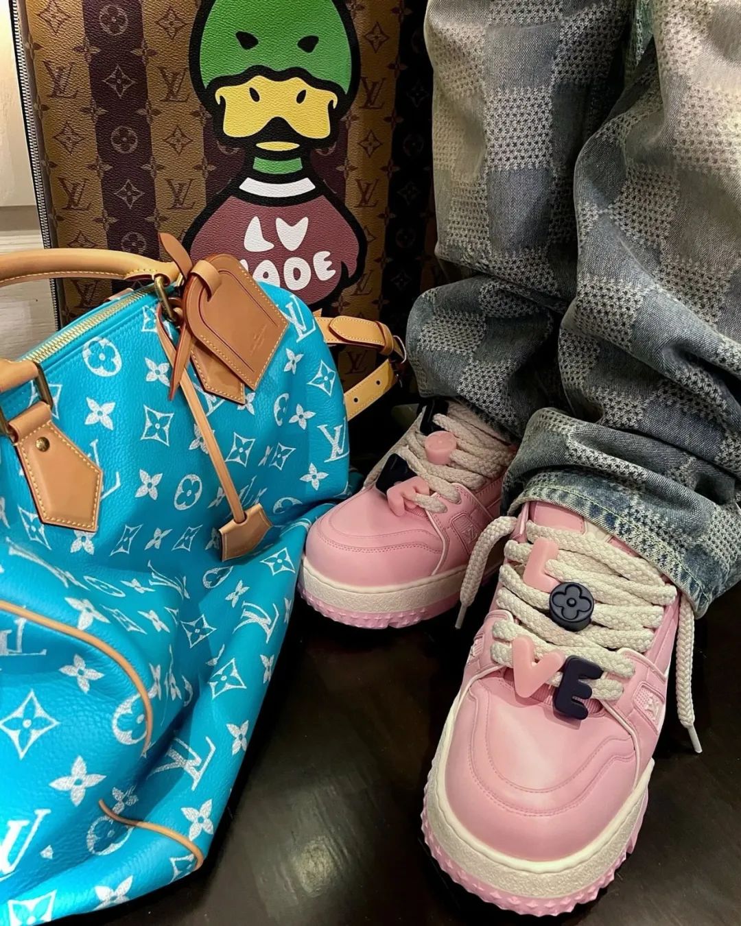 🥰高溢价！「LV Trainer」含金量还在上升...