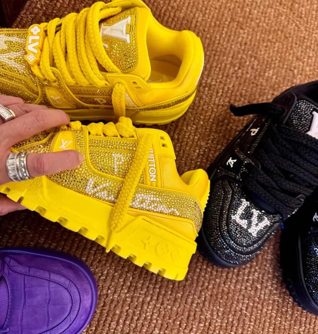🥰高溢价！「LV Trainer」含金量还在上升...
