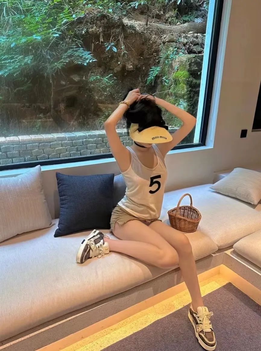 🥰高溢价！「LV Trainer」含金量还在上升...
