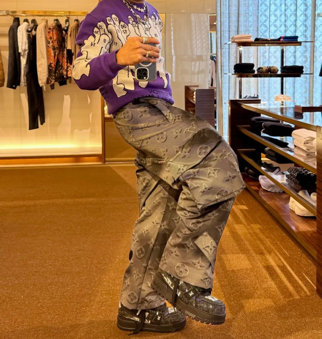 🥰高溢价！「LV Trainer」含金量还在上升...