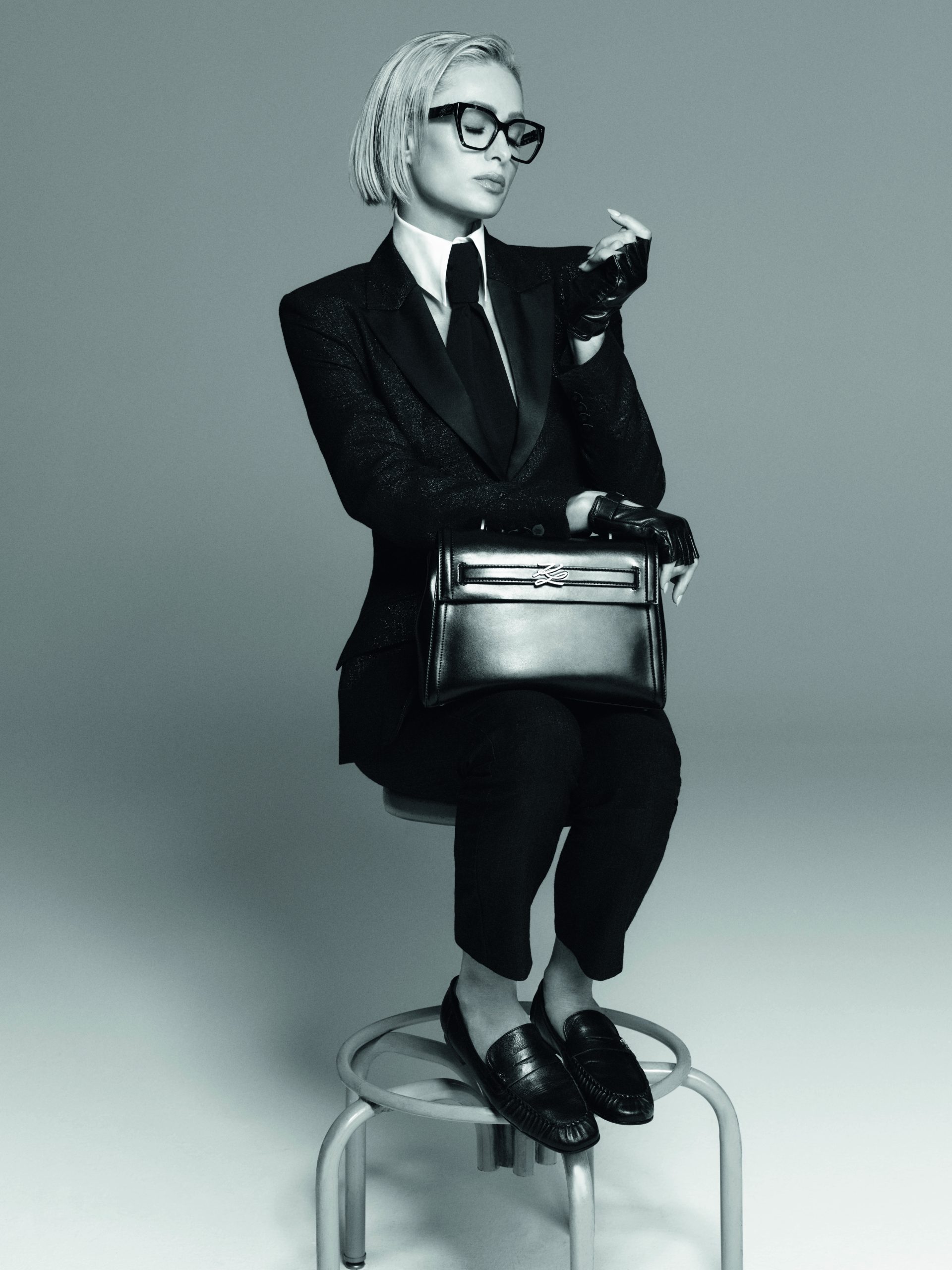 FROM PARIS WITH LOVE：KARL LAGERFELD发布2025秋冬大片-Supreme情报网