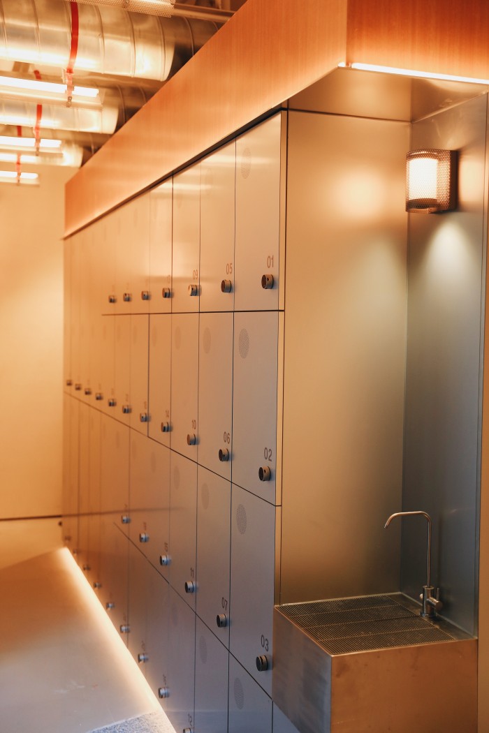 ektos 跑步概念集合店正式启幕-Supreme情报网