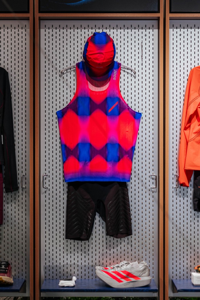 ektos 跑步概念集合店正式启幕-Supreme情报网