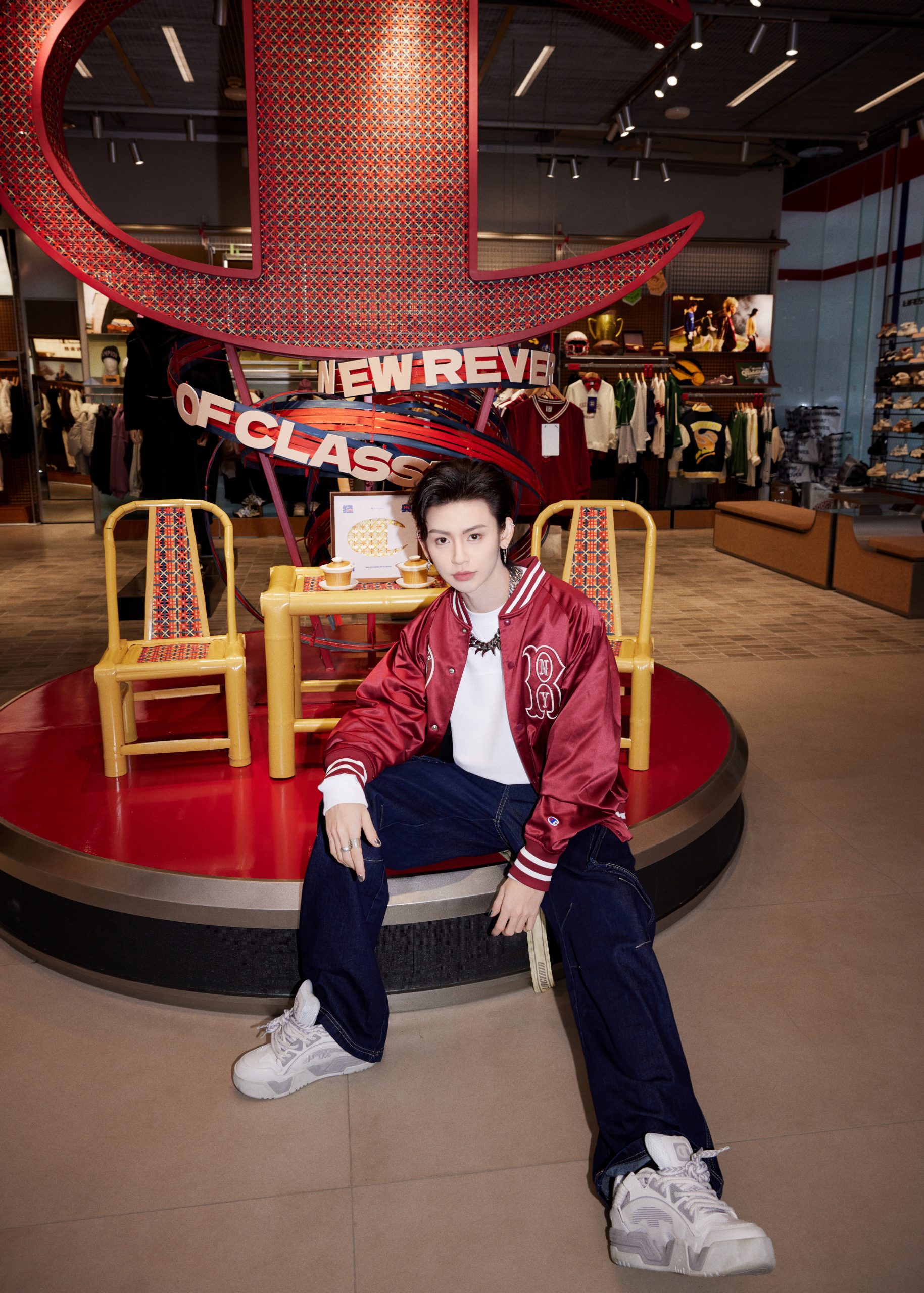 Champion成都盈嘉店旗舰店焕新启幕——见证「经典新编」-Supreme情报网