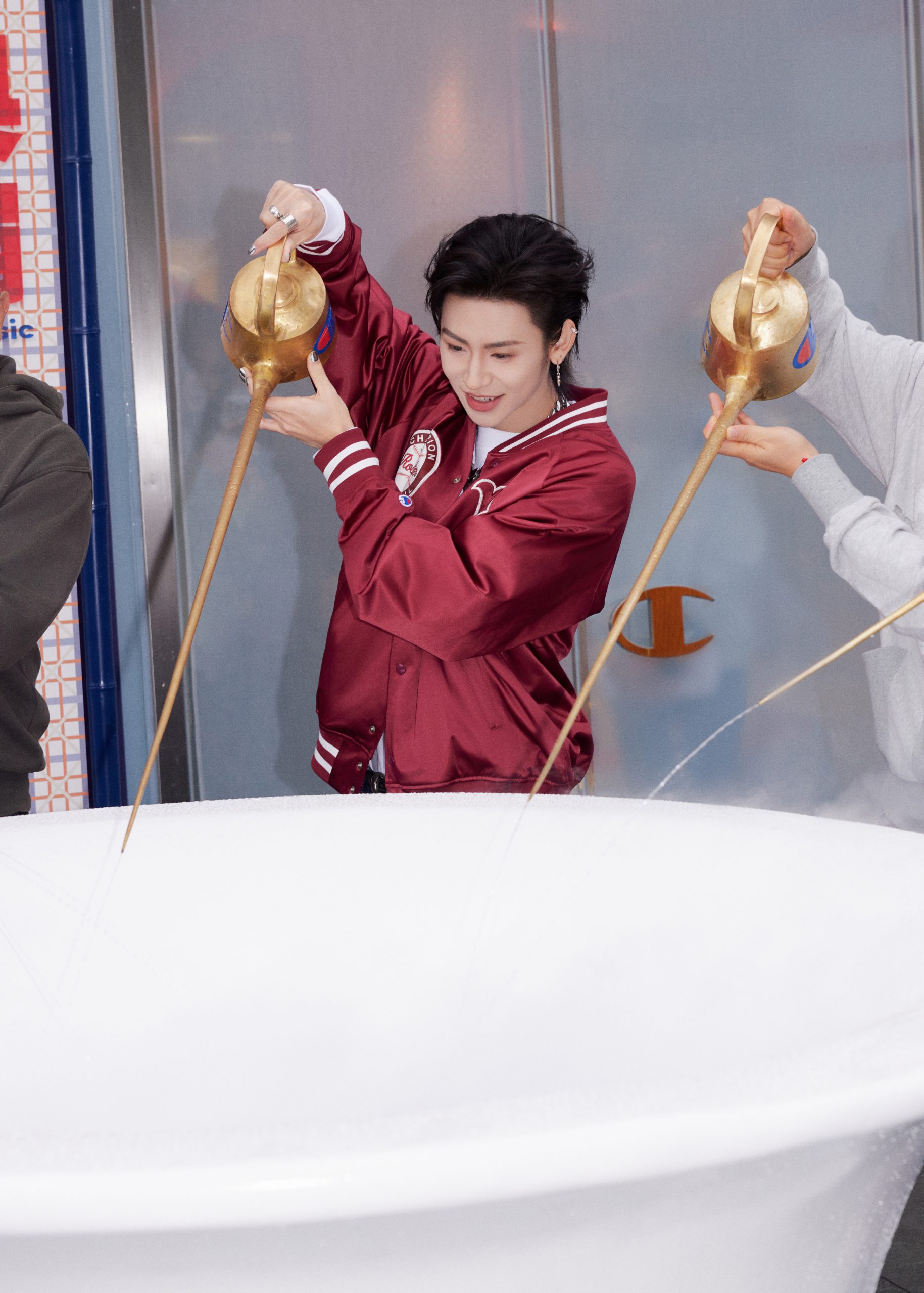 Champion成都盈嘉店旗舰店焕新启幕——见证「经典新编」-Supreme情报网